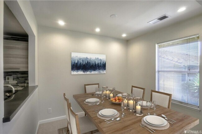 Building Photo - 46 Las Moradas Cir