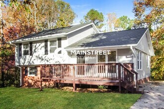 Building Photo - 1101 Sharon Dr