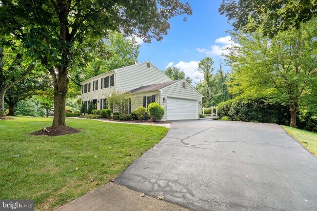 Foto del edificio - 10311 Hickory Creek Ct