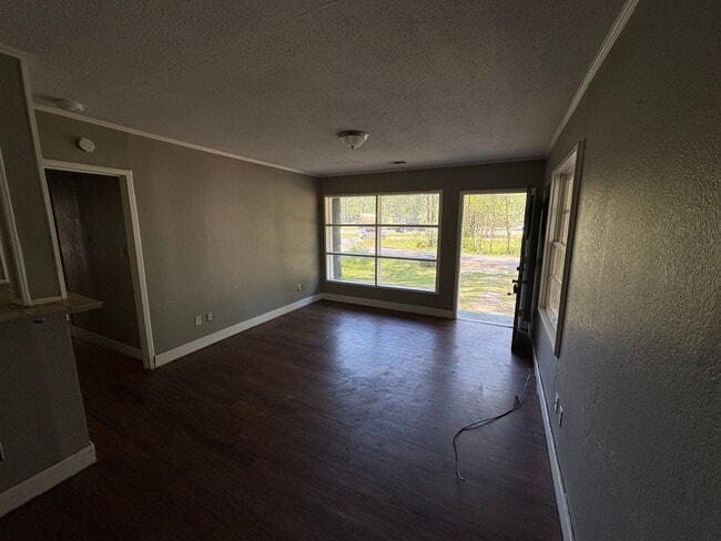 Building Photo - 3 Bedroom 1 Bath House for Rent