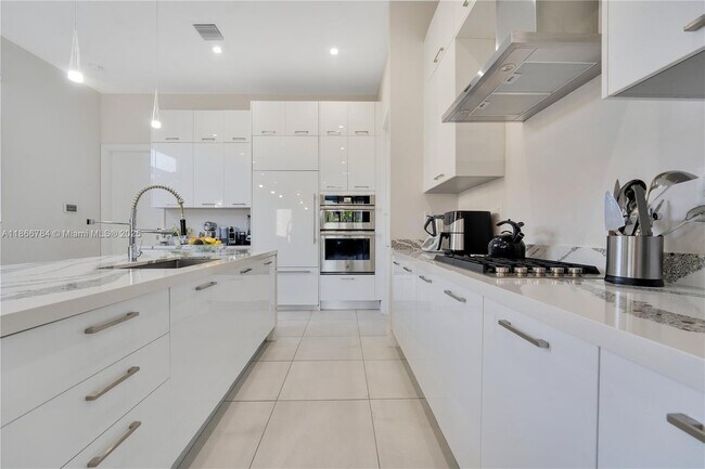 Foto del edificio - 8279 NW 43rd St