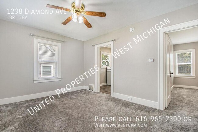 Building Photo - Available Now | Cute 1 Bedroom, 1 Bath Sin...