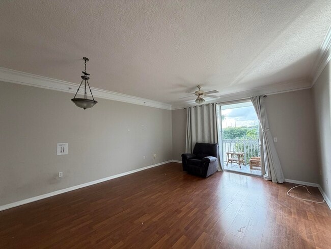 Foto del edificio - 2052 Alta Meadows Ln