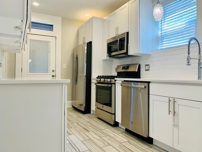 Kitchen - 7745 S Indiana Ave