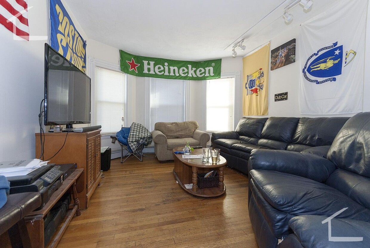 Primary Photo - 3 Bedroom