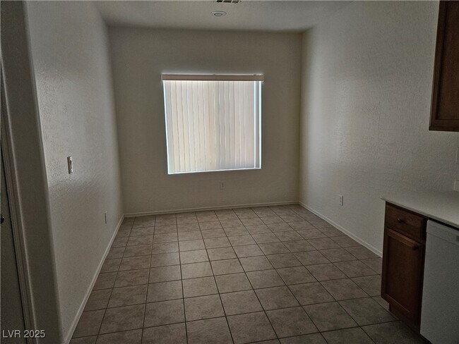 Foto del edificio - 7637 Fieldfare Dr