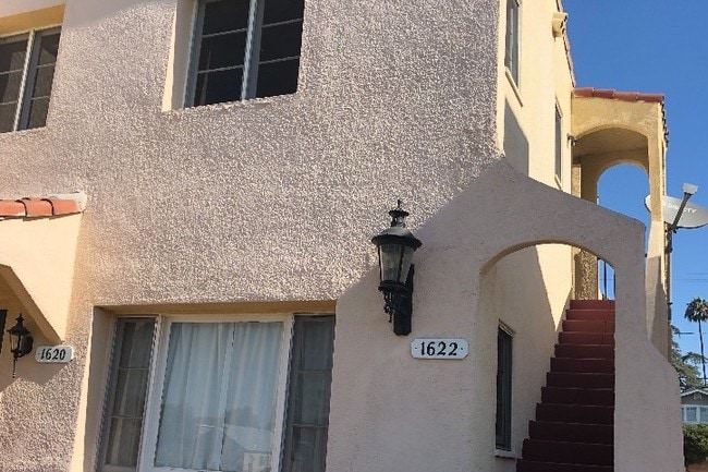 Building Photo - 1620 Huntington Dr