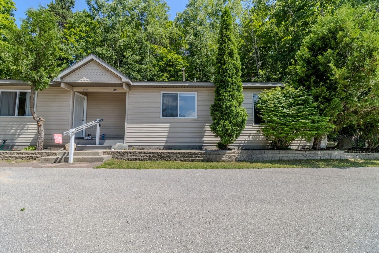 Primary Photo - MF Fouch Rd-Duplex