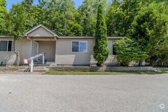 Building Photo - 8801-8803 E Fouch Rd