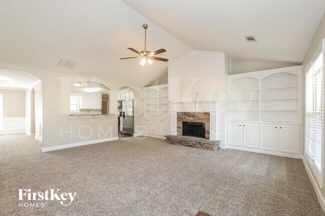 Building Photo - 1537 Cedar Creek Dr