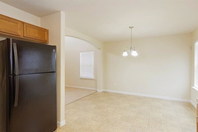 Building Photo - 3343 Fiorella Way