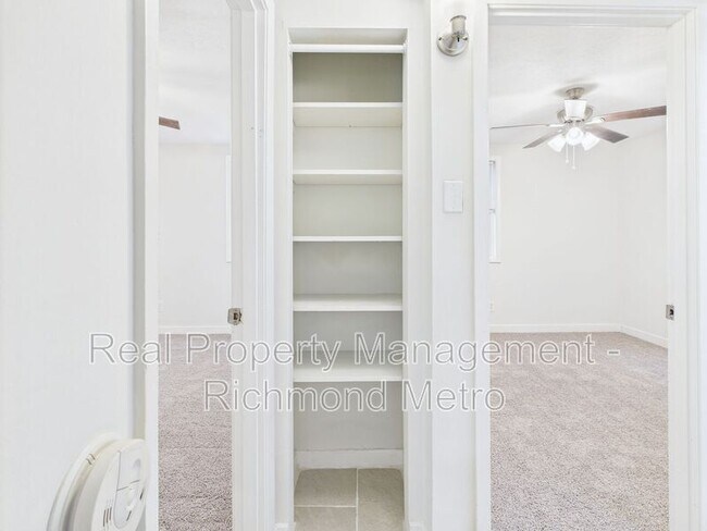 Building Photo - 3206 Midlothian Tpke