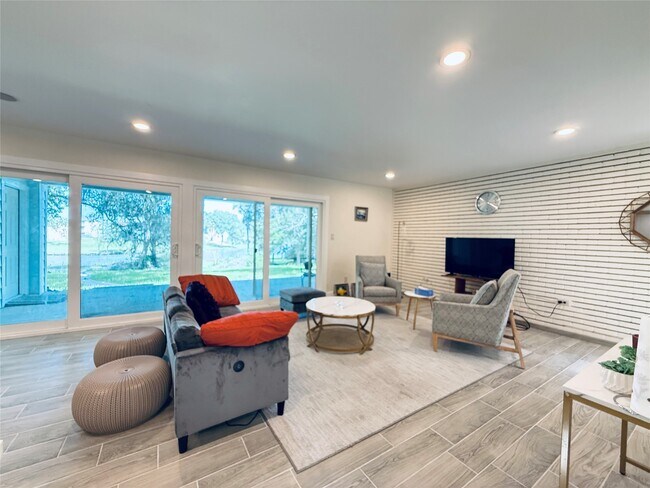 Building Photo - 3936 Wagon Rd