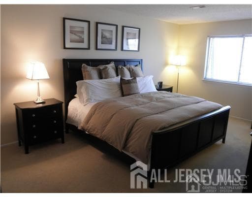 Building Photo - 802 Edison Glen Terrace