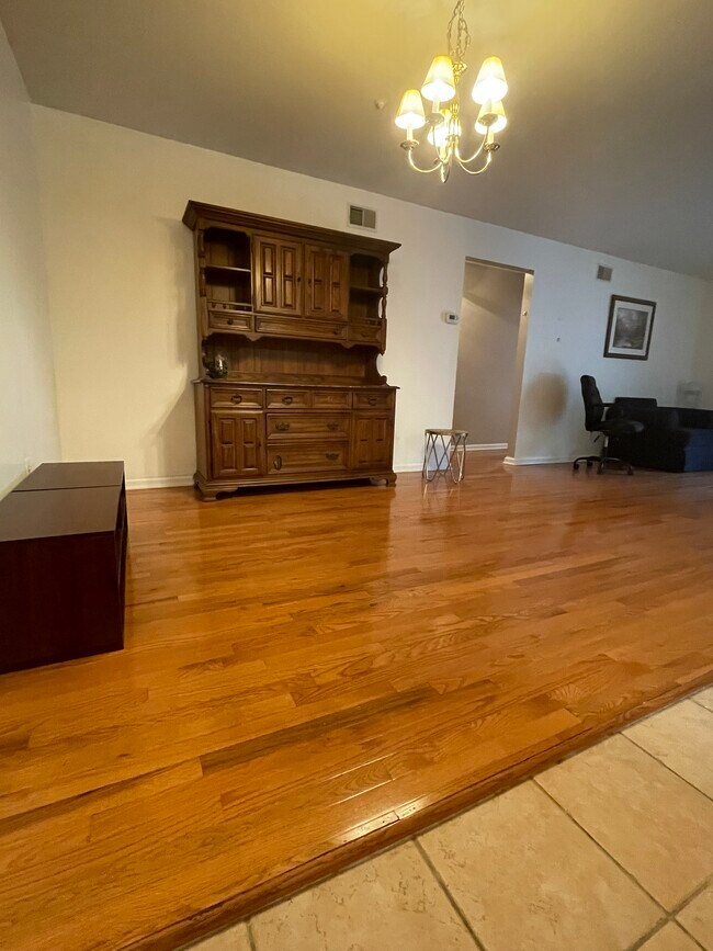 Living room - 30 Spruce Ter