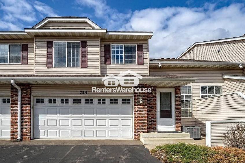 Foto principal - 725 Evergreen Cir