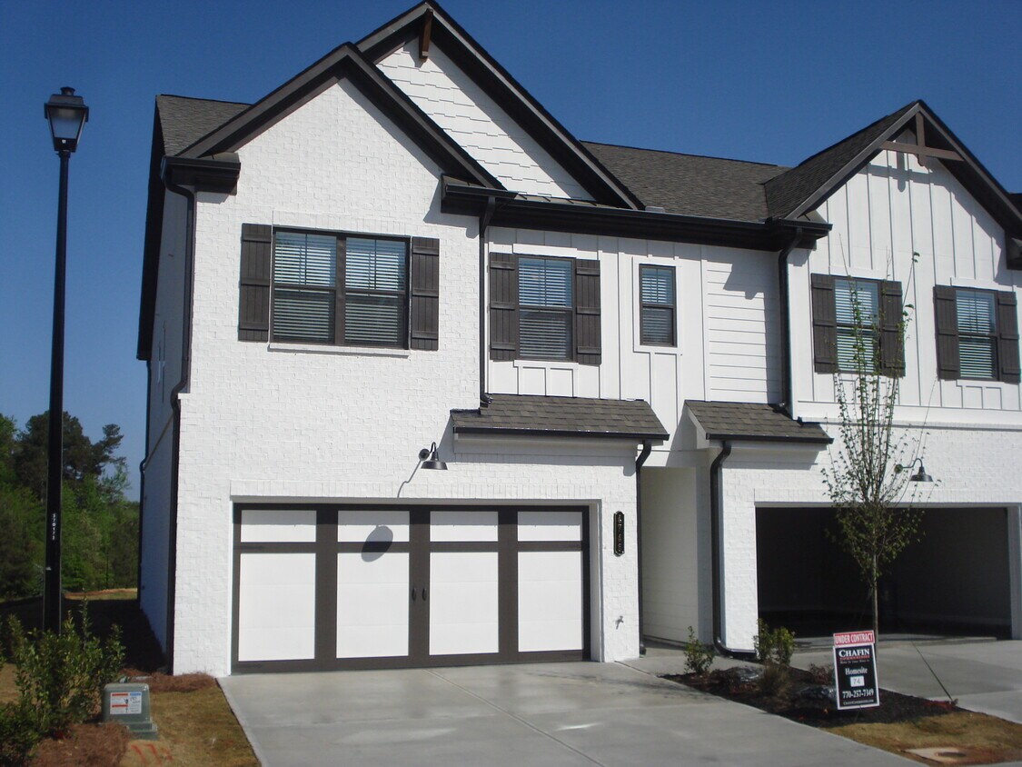Foto principal - 4717 Cypress Park Dr