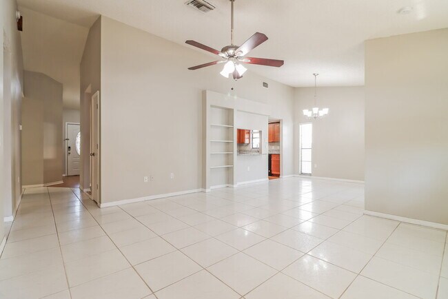 Foto del edificio - 4726 Addax Dr