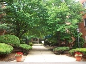 Courtyard between Buildings C & D - 1600 Church Rd