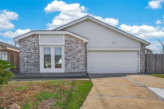 Building Photo - 3517 Denio Dr