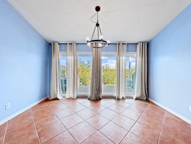 Foto del edificio - Unfurnished Waterfront Townhome - Gulf Access & Sunset Views! 3bed | 3bath