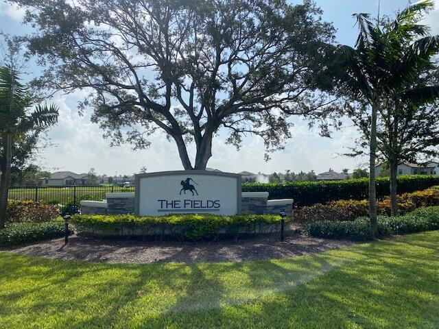 Building Photo - 4582 San Fratello Cir