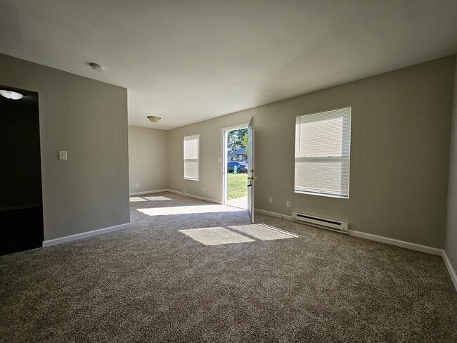 Foto del edificio - 3834 Ireland Dr