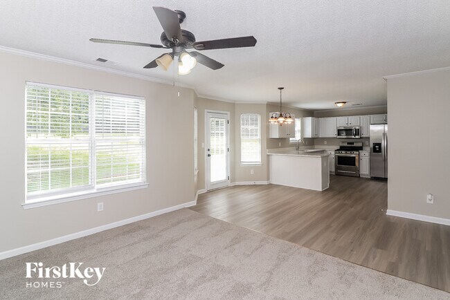 Foto del edificio - 5814 Cobalt Dr SW