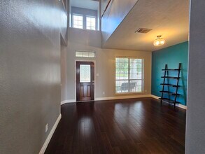 Building Photo - 1815 Creegan Park Ct