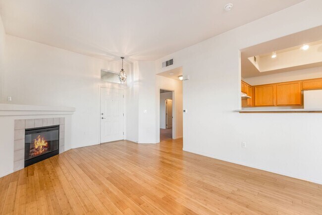 Foto del edificio - IMMACULATE 2 BEDROOM CONDO IN HENDERSON!