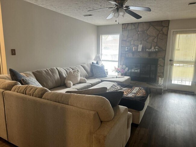 Foto del edificio - 3071 Cricket Rd