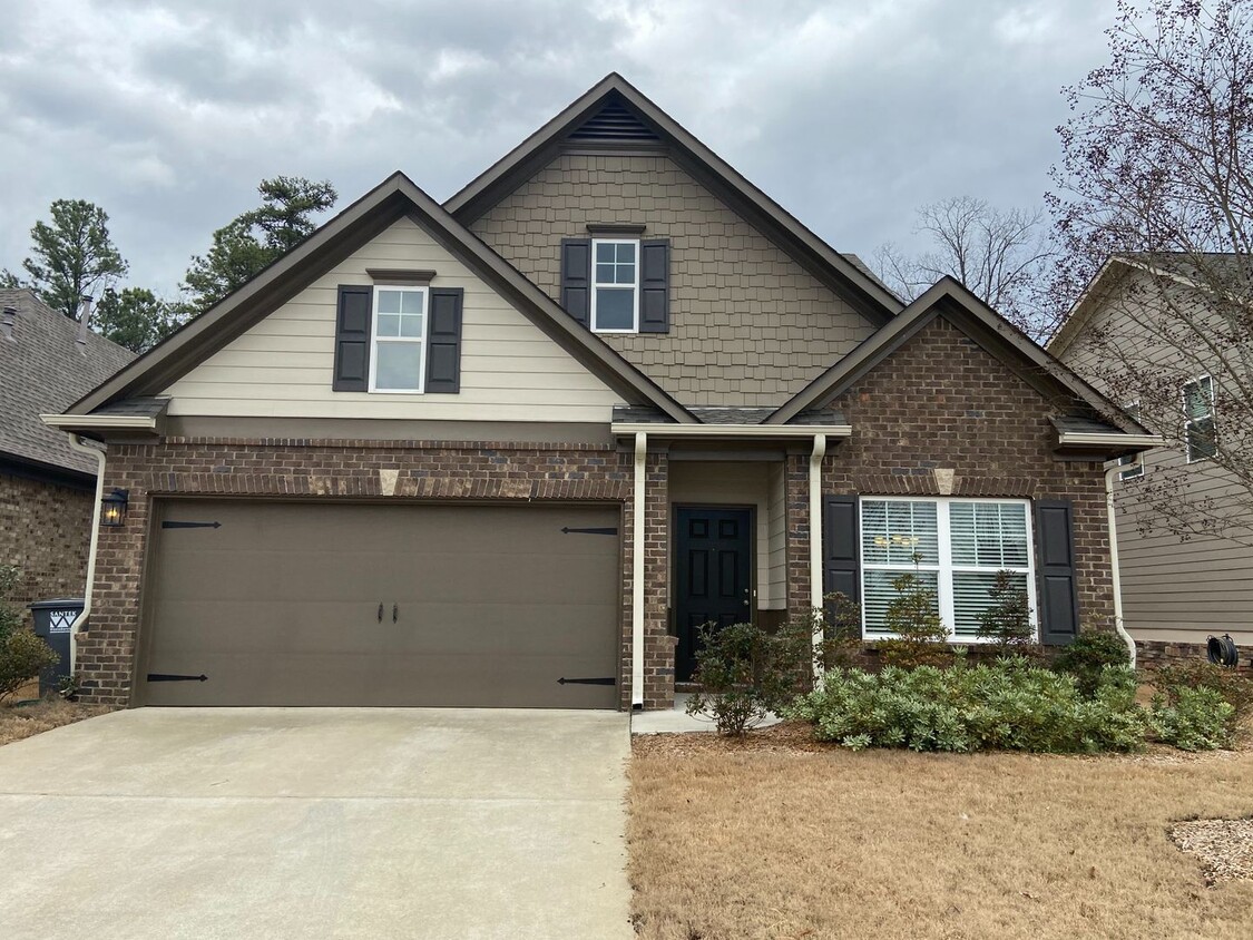 Foto principal - Home for rent in Trussville! View with 48 ...