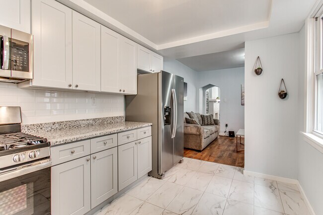 Foto del edificio - 224 Chesterfield Rd