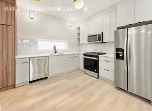 Building Photo - 9303-9123 123 Ave NW