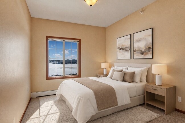 Building Photo - Grand River Estates