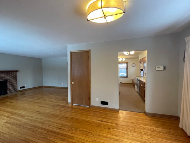 Building Photo - 5504 Pheasant Hill Rd