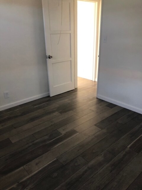 Building Photo - 4851 Bell Ave