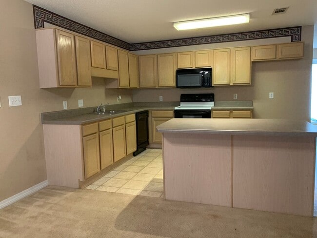 Building Photo - 755 Willow Springs Dr