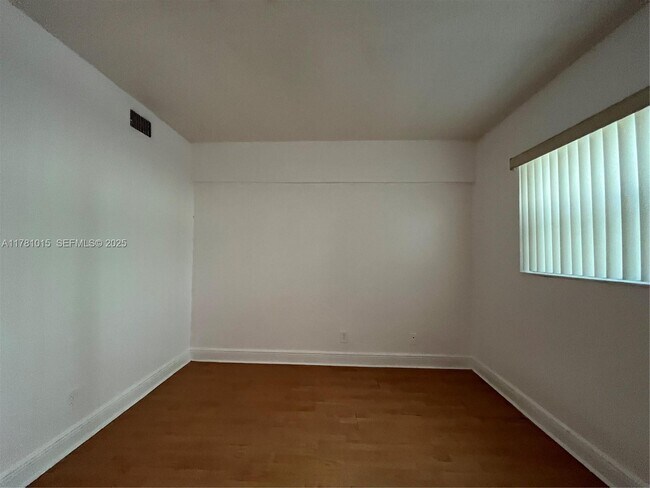 Foto del edificio - 1201 SW 50th Ave