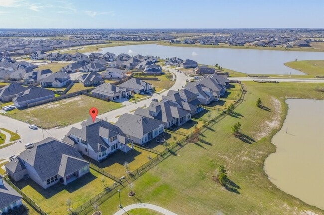 Building Photo - 27302 Blue Sand Dr