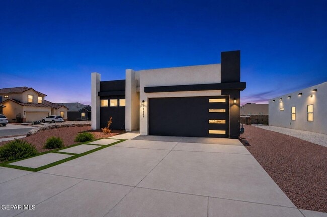 Building Photo - 13868 Paseo de Loma Ct