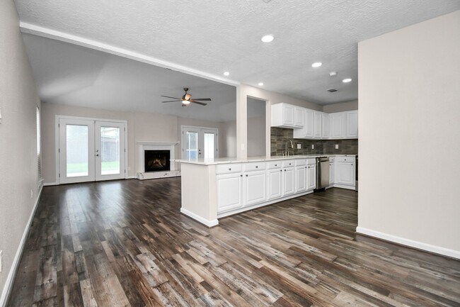 Building Photo - 13002 Kingsmill Dr