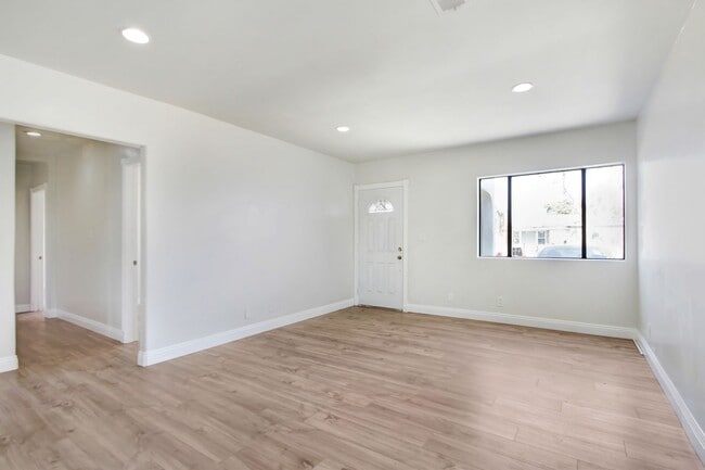 Photo - 9858 Park St Apartment