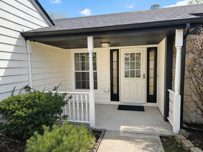 Building Photo - 2267 Norwich Ct