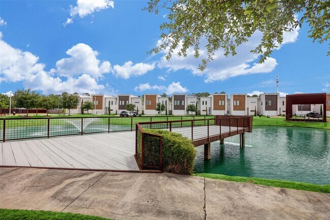 Building Photo - 2220 Cortijo Pl