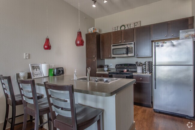 1HAB, 1BA - 612 ft² - Lofts at Wolf Pen Creek (new)