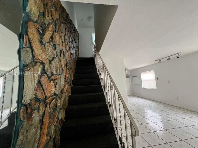 Foto del edificio - 1601 NW 81st St.