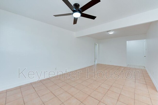 Foto del edificio - 2413 Woodgate St