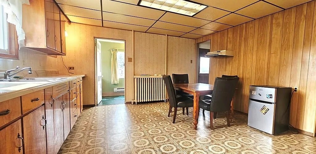 Building Photo - 77 Boyer St