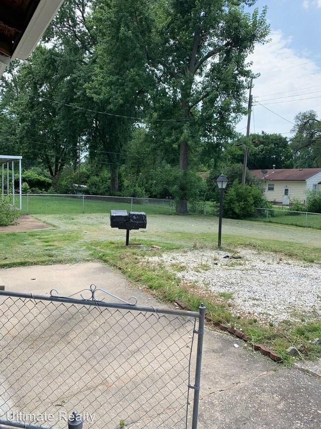 Building Photo - 3 br, 2 bath House - 1140 Mullanphy Rd.